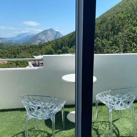 Village Property Trusa Tugare ภายนอก รูปภาพ