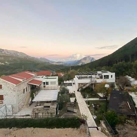 Village Property Trusa Tugare ภายนอก รูปภาพ