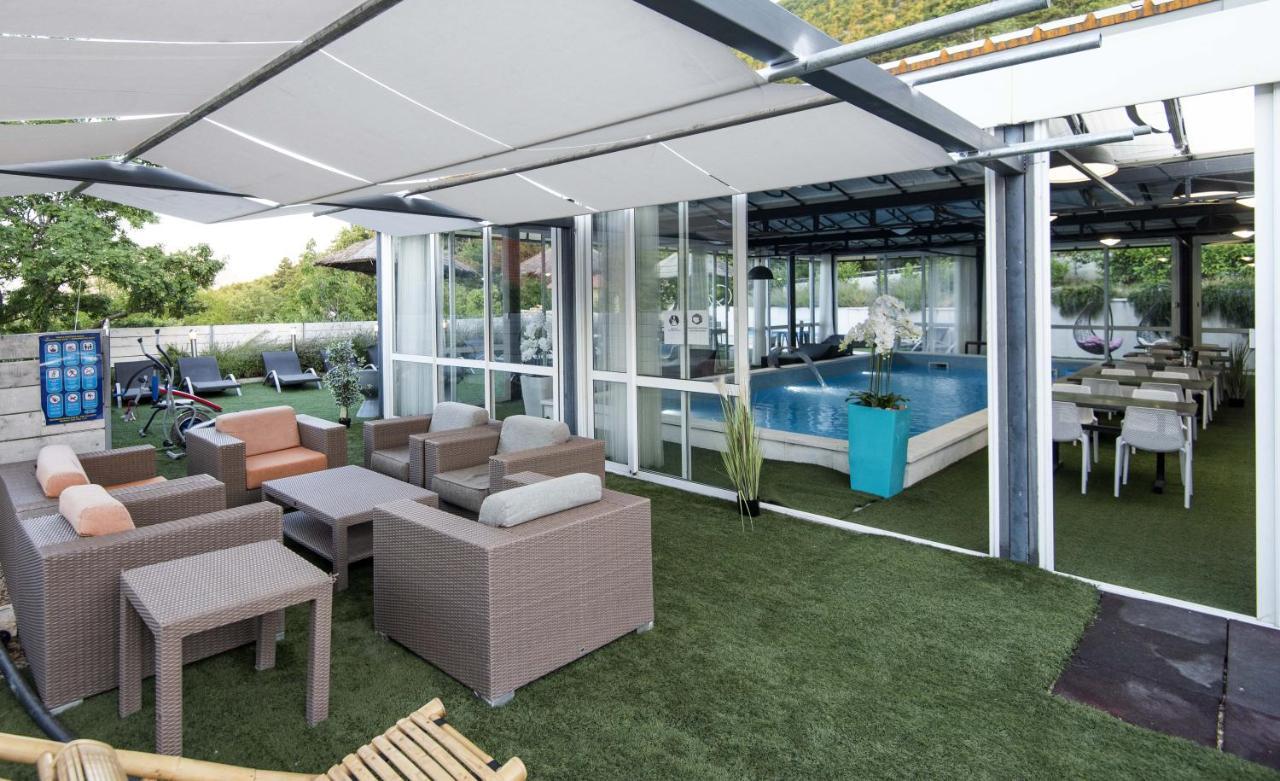 Village Property Trusa Tugare ภายนอก รูปภาพ