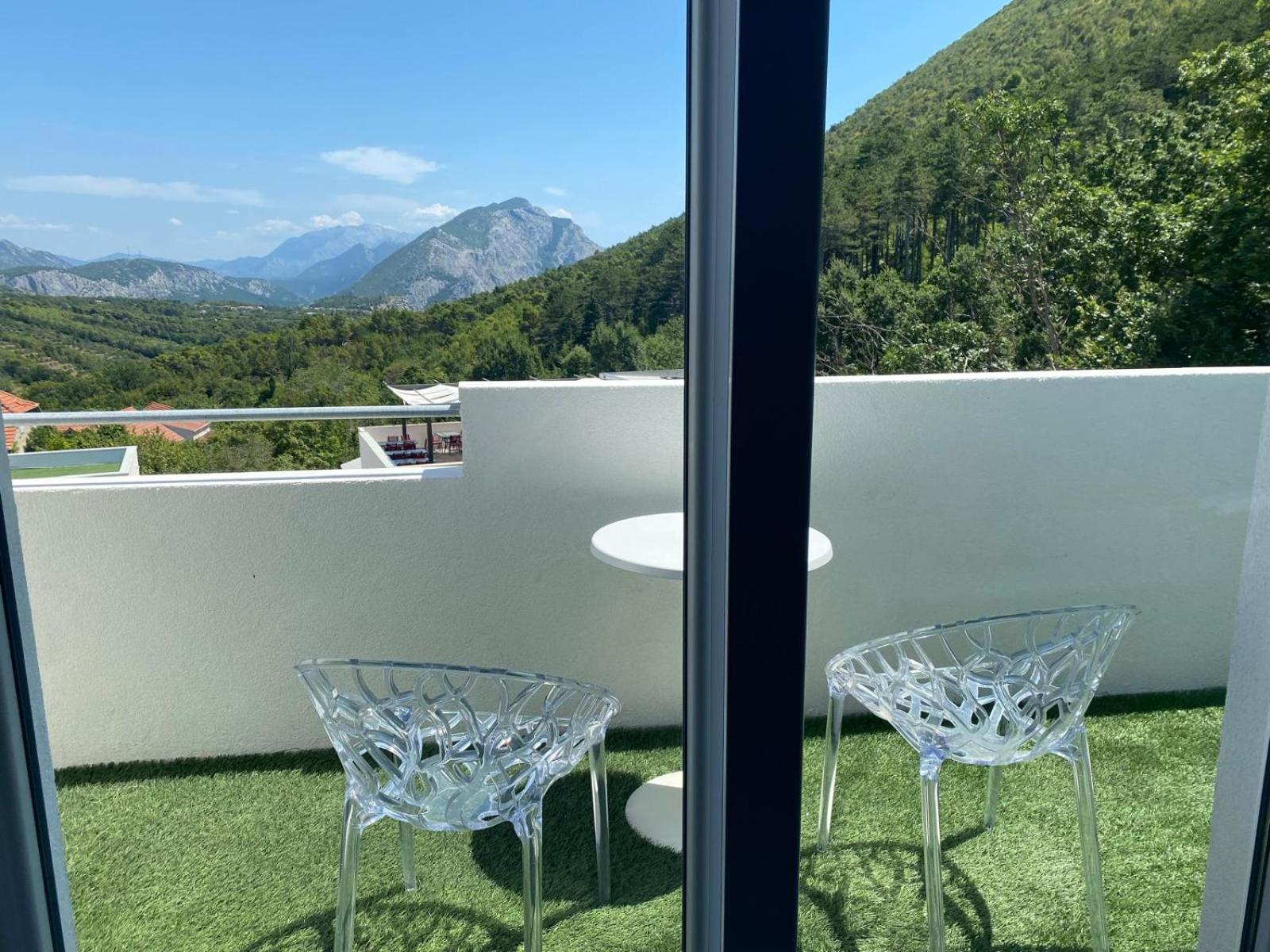 Village Property Trusa Tugare ภายนอก รูปภาพ