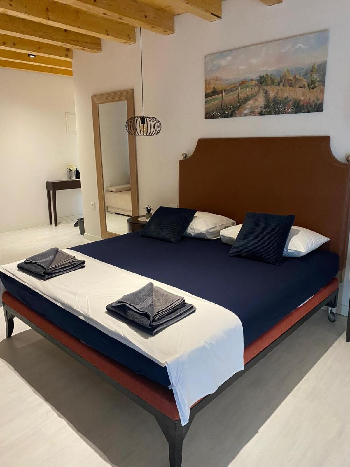 Village Property Trusa Tugare ภายนอก รูปภาพ